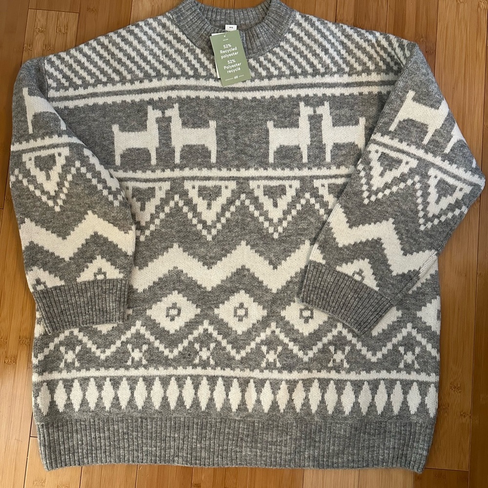 H&M Womens Gray and White Patterned Sweater. NWT size XL